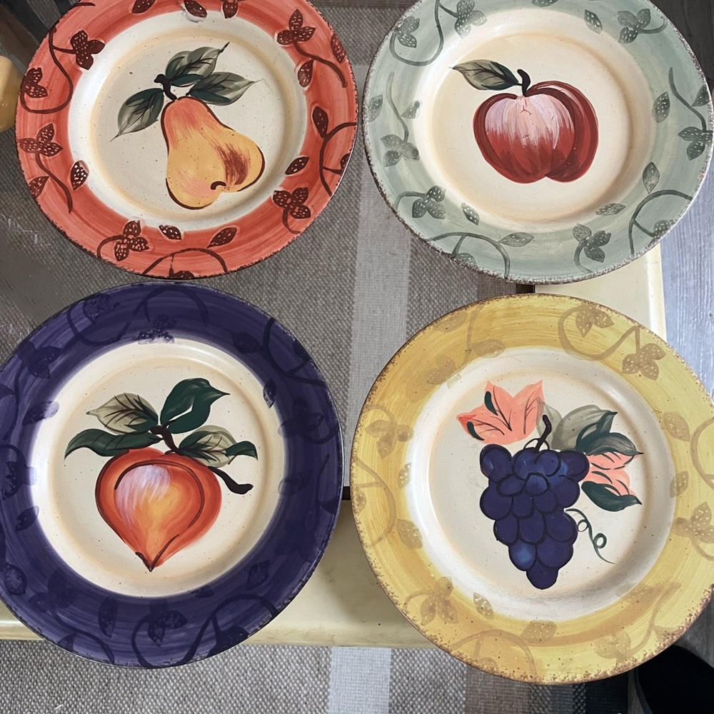 Fruit-Themed Ceramic Dinner Plate Set